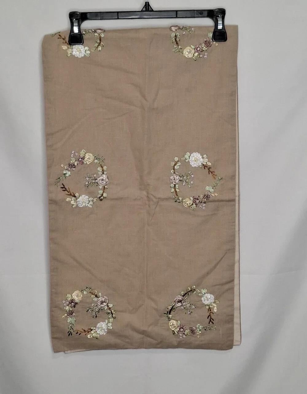 April Cornell Linen Table Runner Embroidery